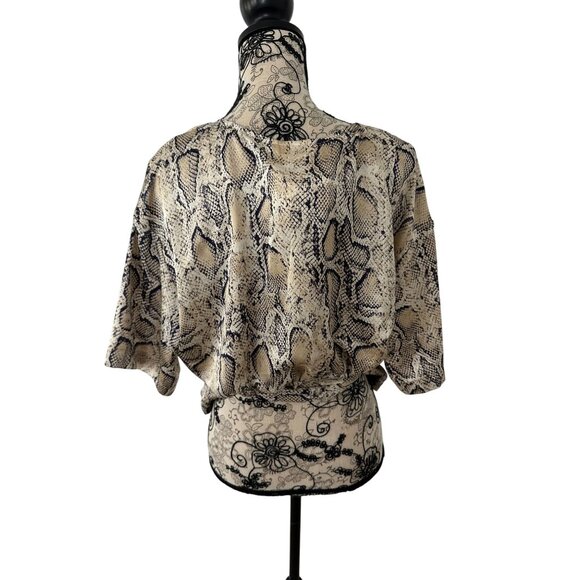 BB DAKOTA Snake Print Wrap Top Sz Small NEW - Picture 6 of 6